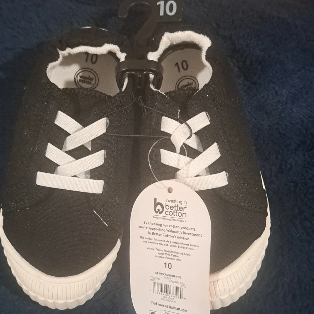 Shoes - Picture 1 of 2